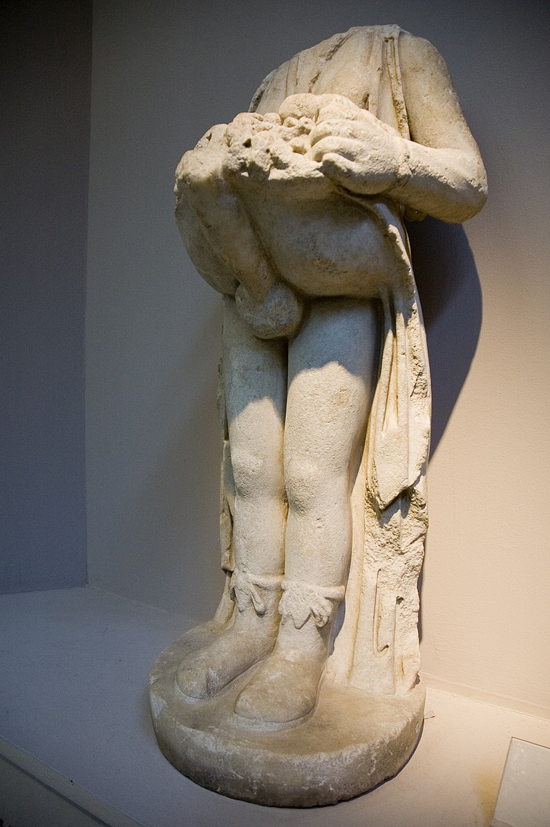 Statue of Priapo